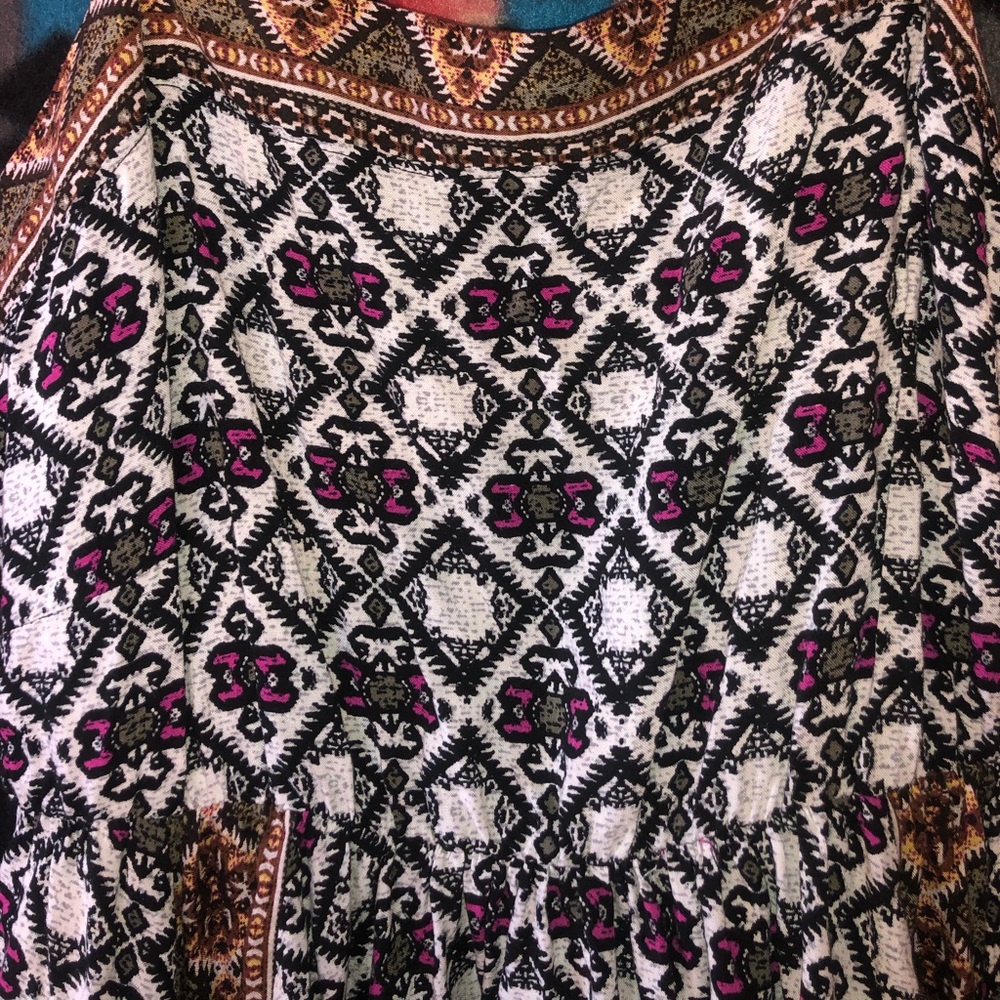 Flowy Tank - Picture 3 of 3